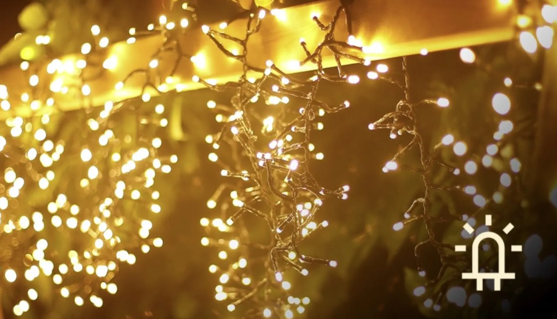 Aigostar Kerstlichtsnoeren^ Led Lichtsnoer - Lichtslinger - Led Lampjes Slinger - 4.5 Watt - 250 Leds - 10M - Ip44