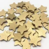 Akyol - Kerstversiering - Kerstster - Gouden Sterren - Goud- Versiering - Sterren - 50 Stuks - Feestdagen - Decoratie - Kerstversiering - Kerst Decoratie - Tafel Decoratie Kerst - Kerst Shop