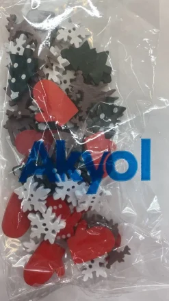 Akyol - Kerstversiering - 50 Stuks - Kerst Accessoires - Kerststukje Maken - Ornament Kerst - Knutselen Kerst - Kerst Versiering - Decoratie Kerst - Kerstdecoratie - Tafel Versiering Kerst- Feestdagen-Rendier- Kerstkrans – Versiering -Oud En Nieuw Best