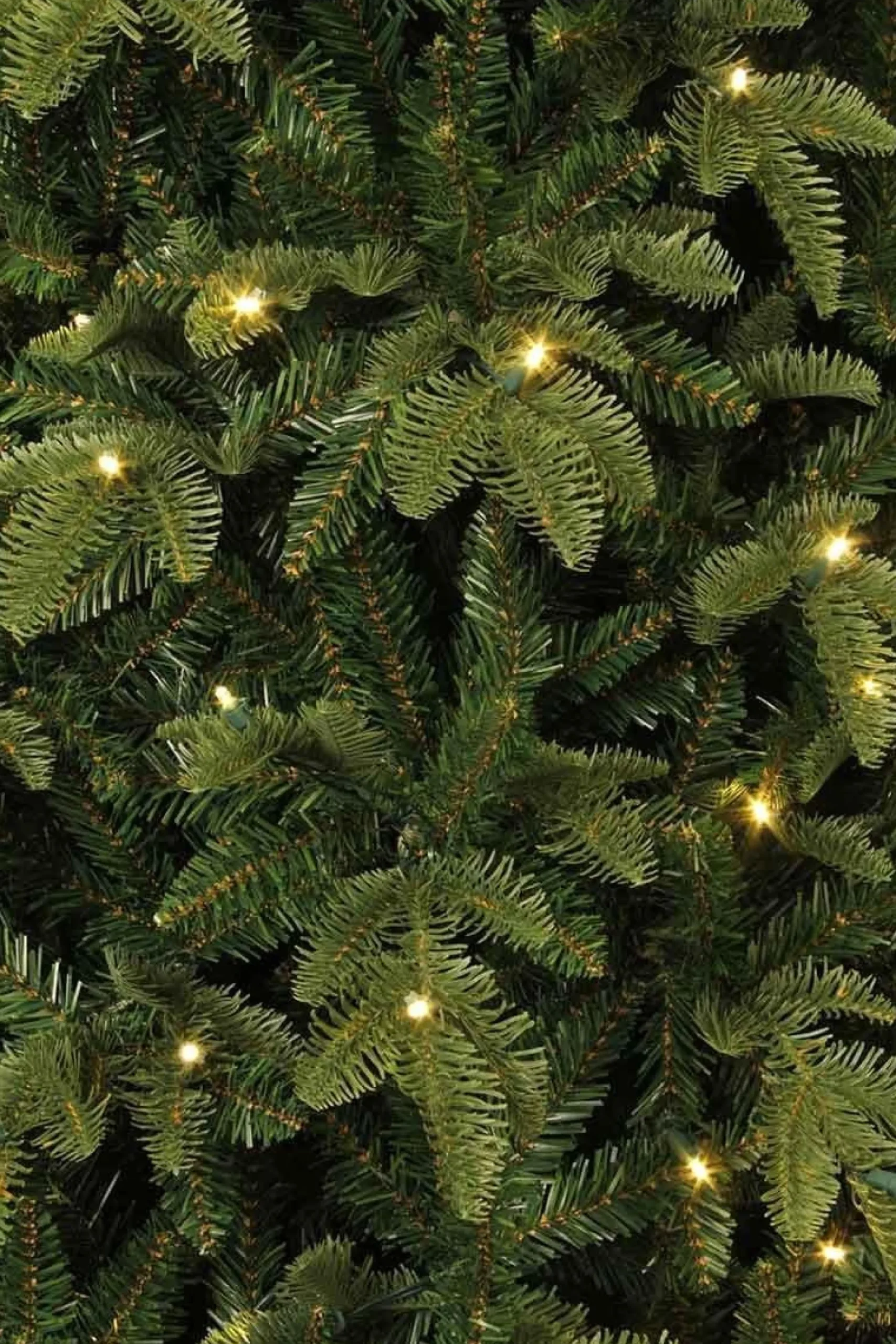 Black Box Kunstkerstbomen^ Bolton Kerstboom Met Warmwit Led Groen 320 Lampjes Tips 2980 Maat In Cm: 230 X 145 - Groen