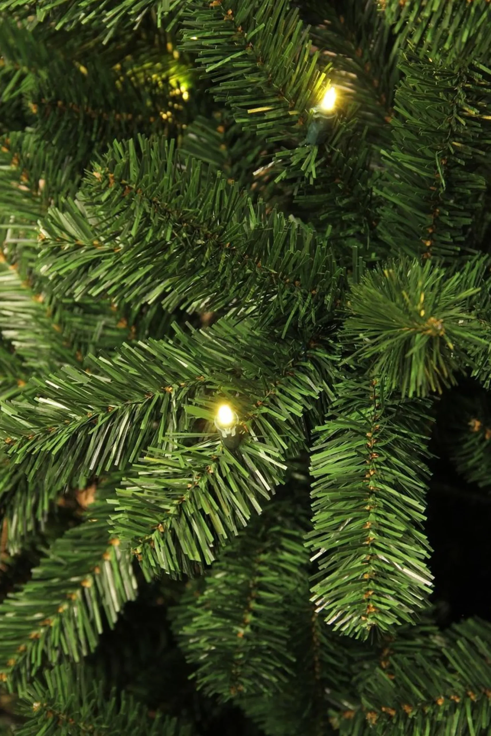 Black Box Kunstkerstbomen^ Trees Charlton Kunstkerstboom Met Led Verlichting - H155 Cm - Groen