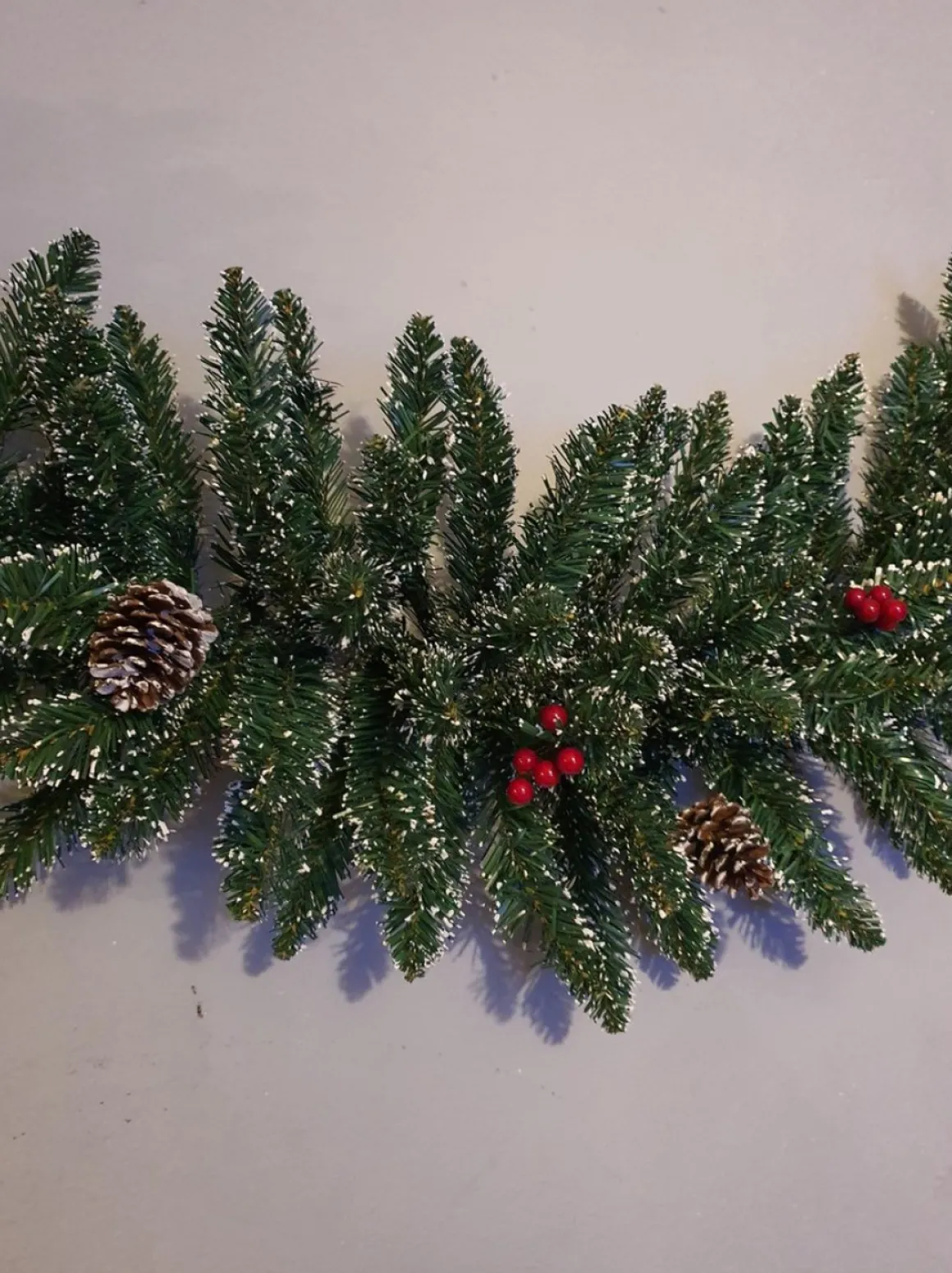 Black Box Trees - Creston Swag Groen Met Bessen,Deneenappels Tips 144 L180X D25Cm New