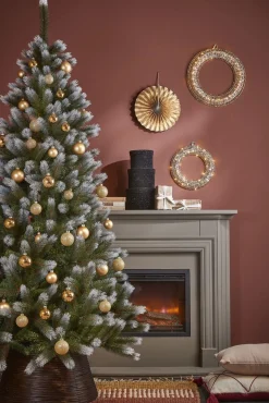 Black Box Kunstkerstbomen^ Trees Kingston Kerstboom Led Frosted Groen - Kunstgroen - 215X117 Cm