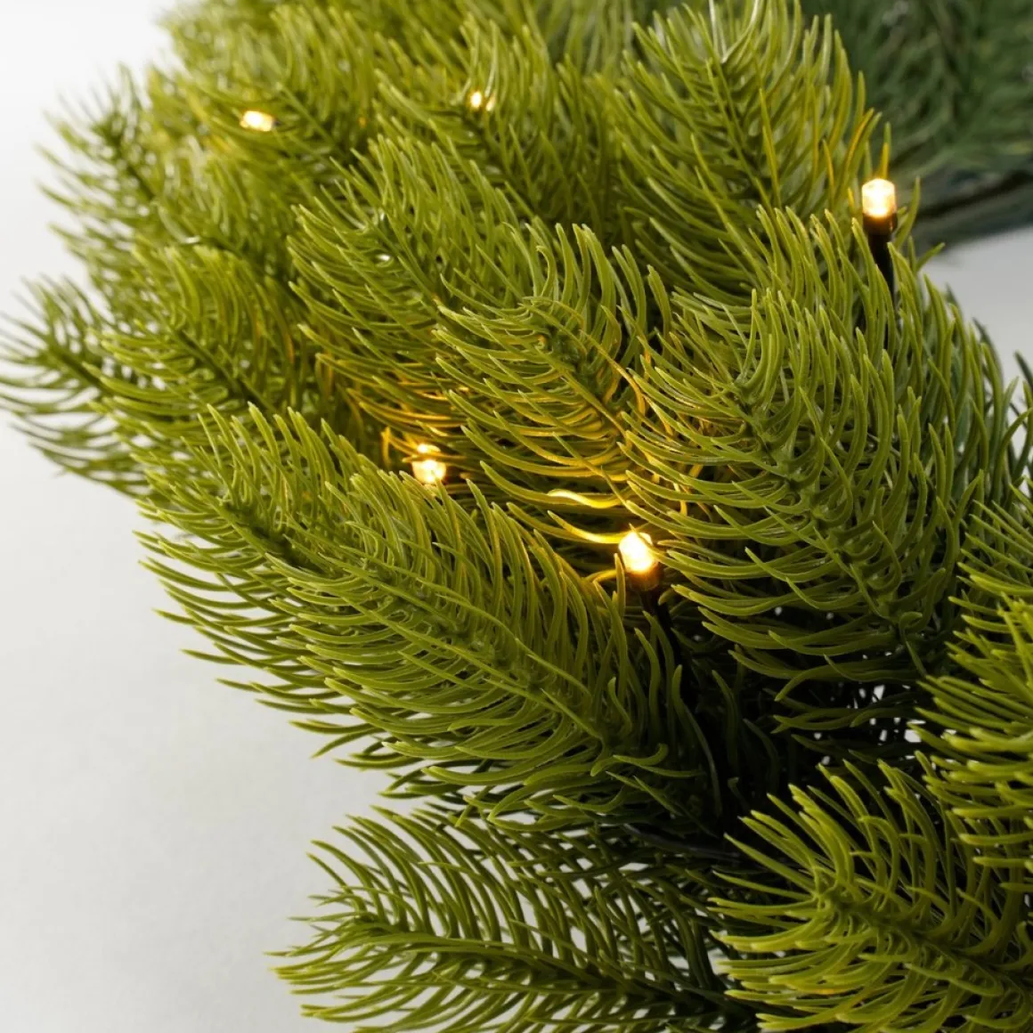Black Box Trees Nigata Kerstkrans Met Led Verlichting - O60 Cm - Groen Best