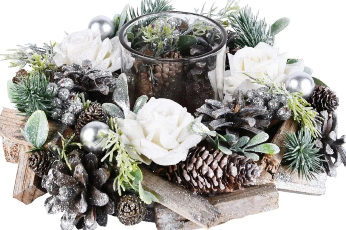 dekoratief Bloemstuk / Tafelstuk / Kerststuk Rond Met 1 Waxinelichtjes Houder Met Witte Rozen - Bruin / Groen / Grijs / Wit - 24 X 24 X 9 Cm Hoog. Sale
