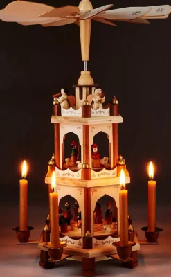 Brubaker Kerstpiramide Houten Piramide - Natuur - 3 Niveaus - 45 Cm Hoogte - Handbeschilderde Figuren Clearance