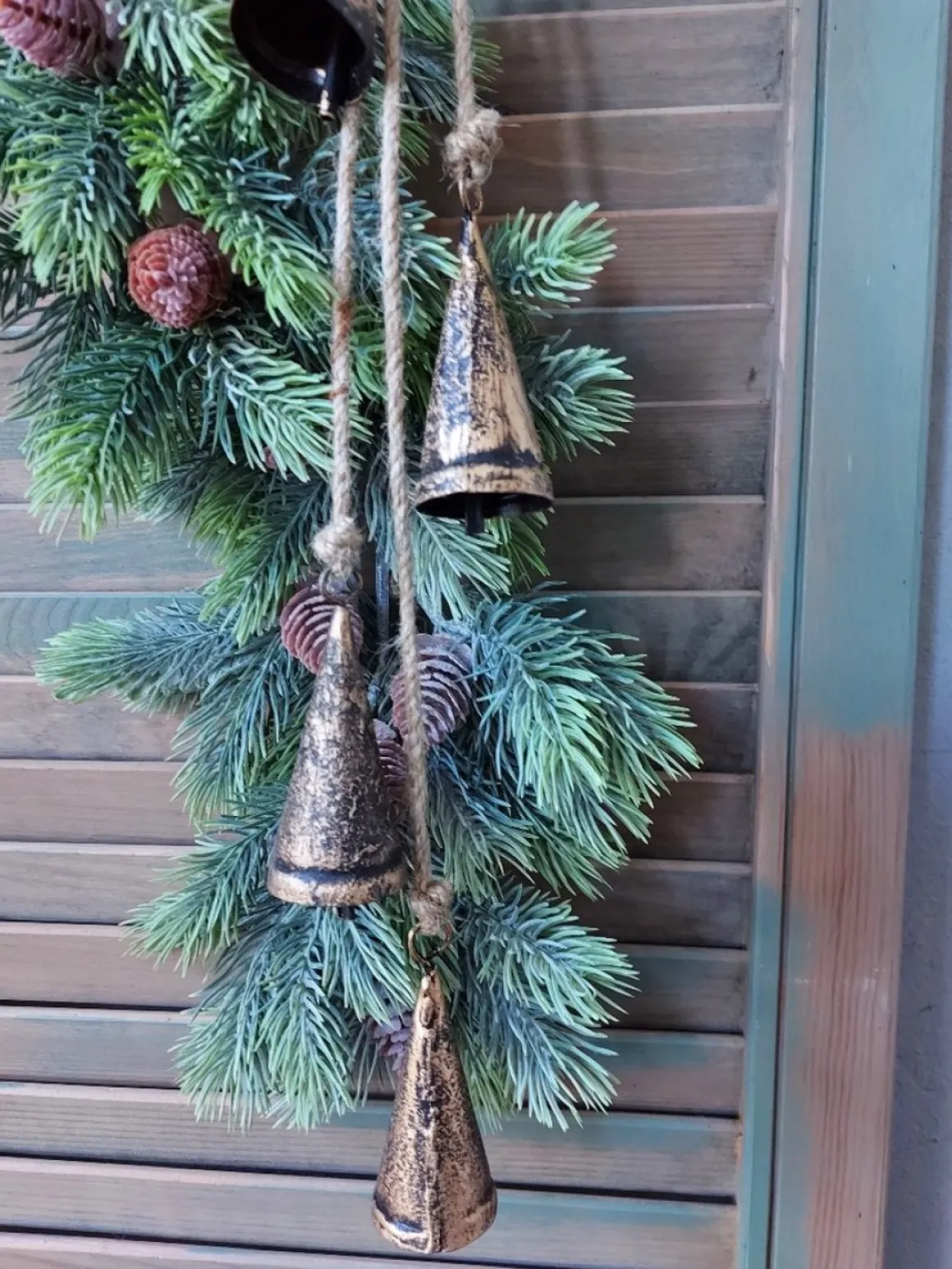 Brynxz Kerstbellen Aan Jute Touw - Kerst Decoratie Met Vijf Goudkleurige Bellen - Lengte Kerstslinger Ca. 60Cm Outlet