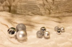 Christmas gifts 70 Kerstballen In Opbergbox - Kunststof Kerstballen - O4/5/6 Cm - Mat/ Glanzend/ Glitter Fashion