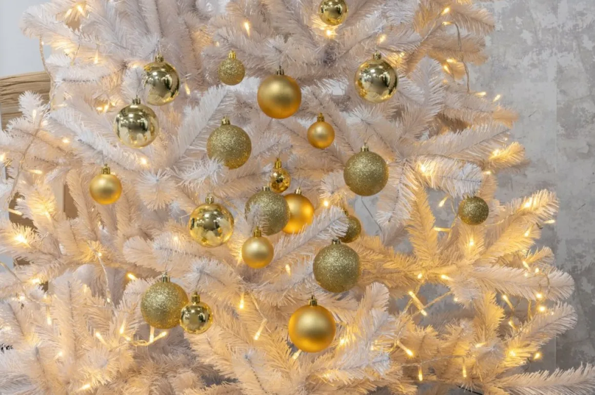 Christmas gifts Kerstballen Set In Opbergbox - 70 Kerstballen - Plastic/Kunststof - O4/5/6 Cm - Mat/ Glanzend/ Glitter Shop