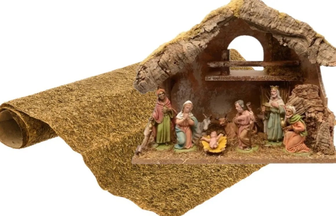 Merkloos Complete Kerststal Inclusief 8 Beelden En Ondergrond 38 Cm - Kerststallen Store