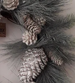 Dbt Krans Landelijkl Met Dennenappels Groen-Bruin-Wit D 36 Cm Cheap