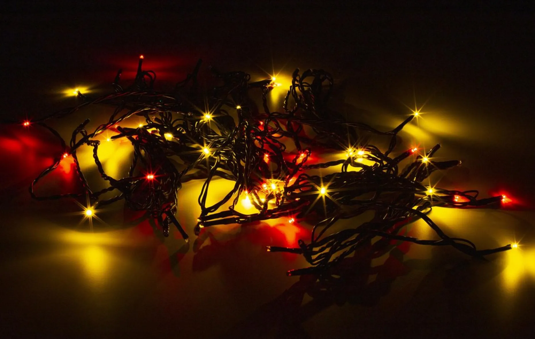 Deltaco Kerstlichtsnoeren^ - Slimme Led-Kabelverlichting - Voor Binnen En Buiten - Ip44 - 5 M - Wifi - Rgb