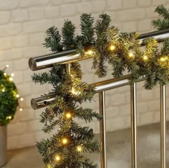 Hi Dennenslingers / Dennen Guirlandes Groen Met Verlichting 270 X 20 Cm - Kerstslingers / Dennen Slingers Fashion