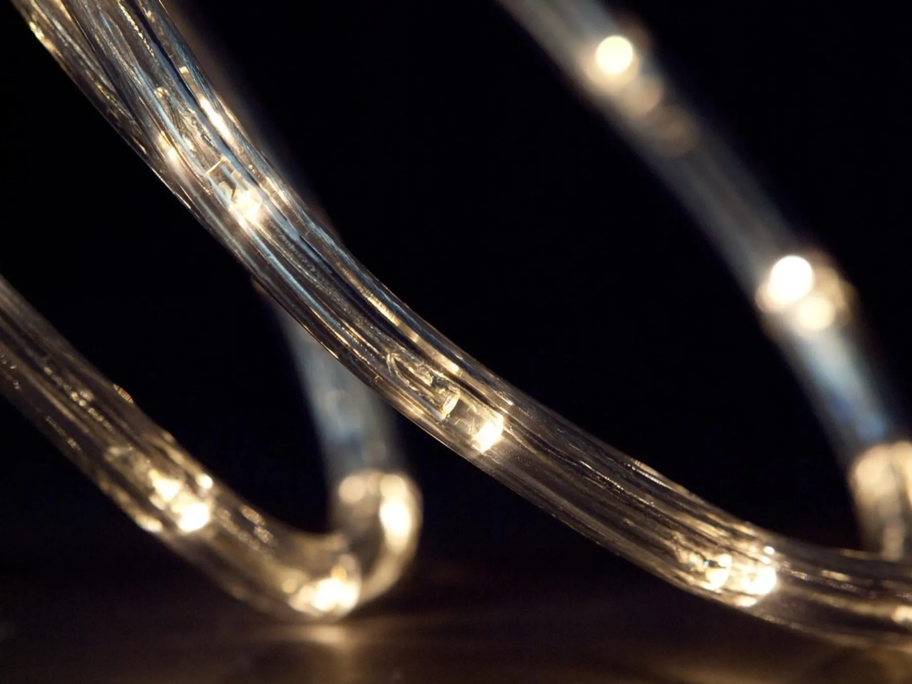 CBD Lichtslangen^Feestverlichting Lichtslang 144 Lampjes Warm Wit 6 Mtr - Voor Binnen En Buiten Gebruik - Kerstverlichting/Feestverlichting