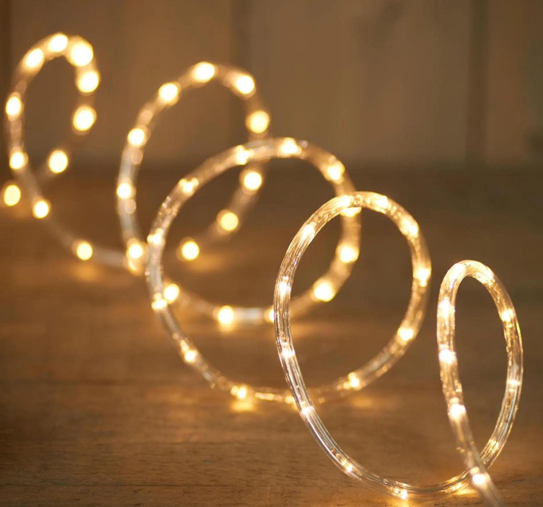 CBD Lichtslangen^Feestverlichting Lichtslang 144 Lampjes Warm Wit 6 Mtr - Voor Binnen En Buiten Gebruik - Kerstverlichting/Feestverlichting