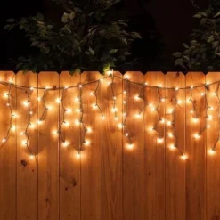 Giftmas Lichtgordijnen^ Ijspegel Verlichting - Verlichting Voor Buiten & Binnen – 120 Led's – 4M - Koppelbaar Tot 12M