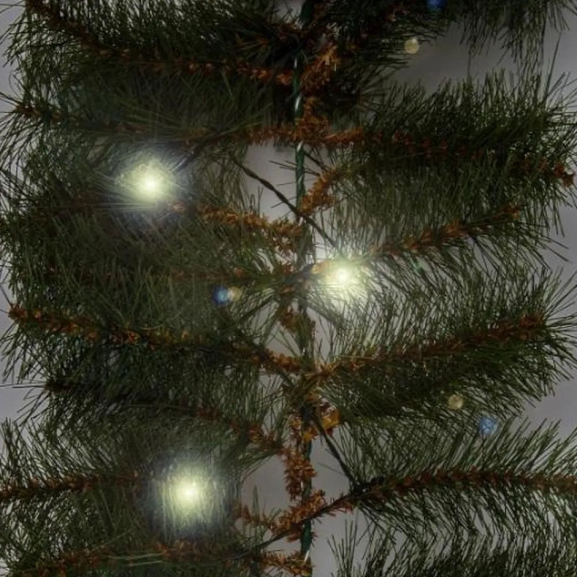 ChristmasGoodz Guirlande Met Verlichting - Zwaardere Kwaliteit - Guirlande - Kerstguirlande - Kerstverlichting - Kerstversiering - Kerst - 2.7 Meter - 50 Led's Best