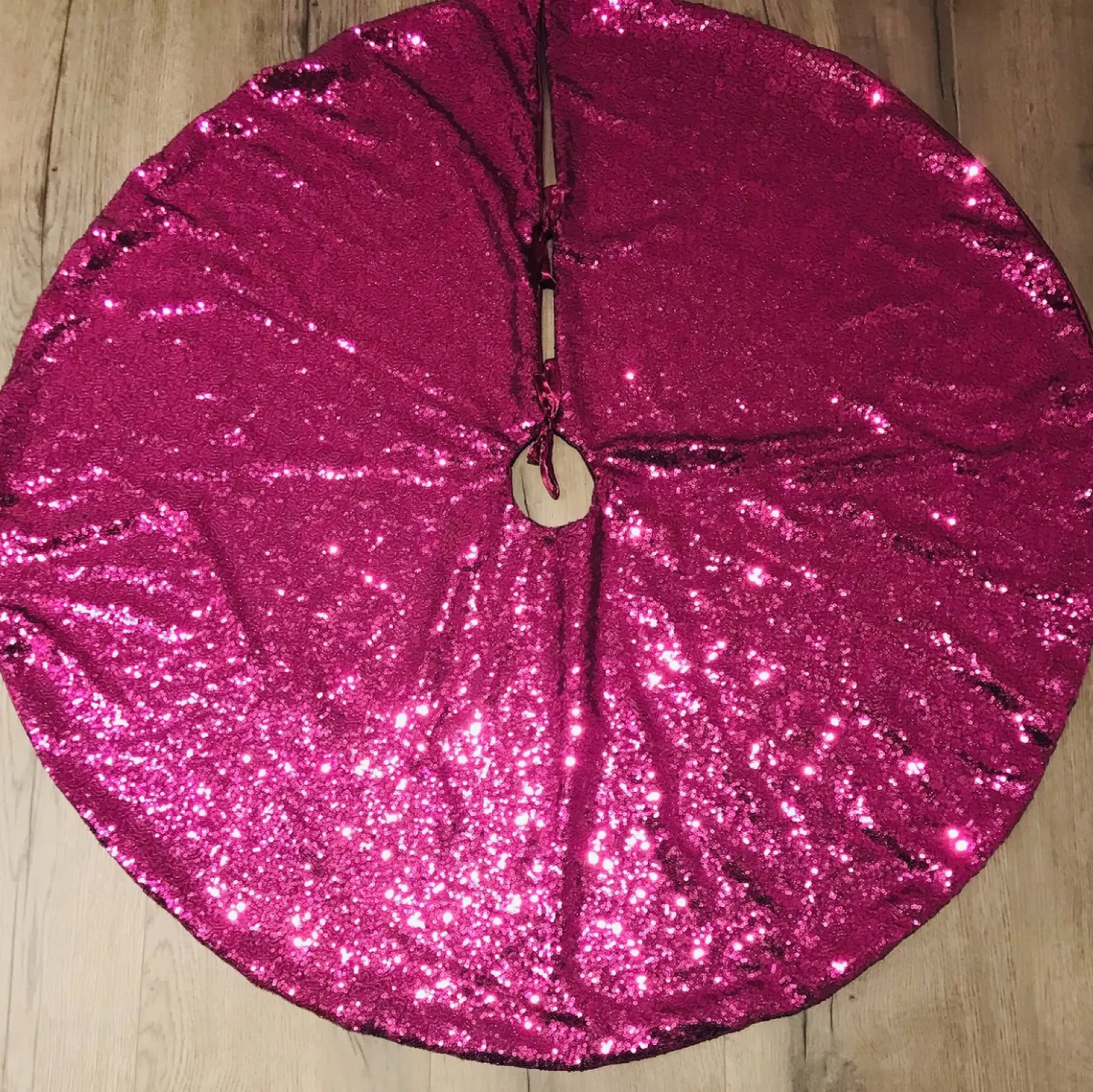 Gustiana Kerstboomstandaarden^® Kerstboomrok - Kerstboomkleed - Kerstcadeau - Met E Pailletten O100 Cm