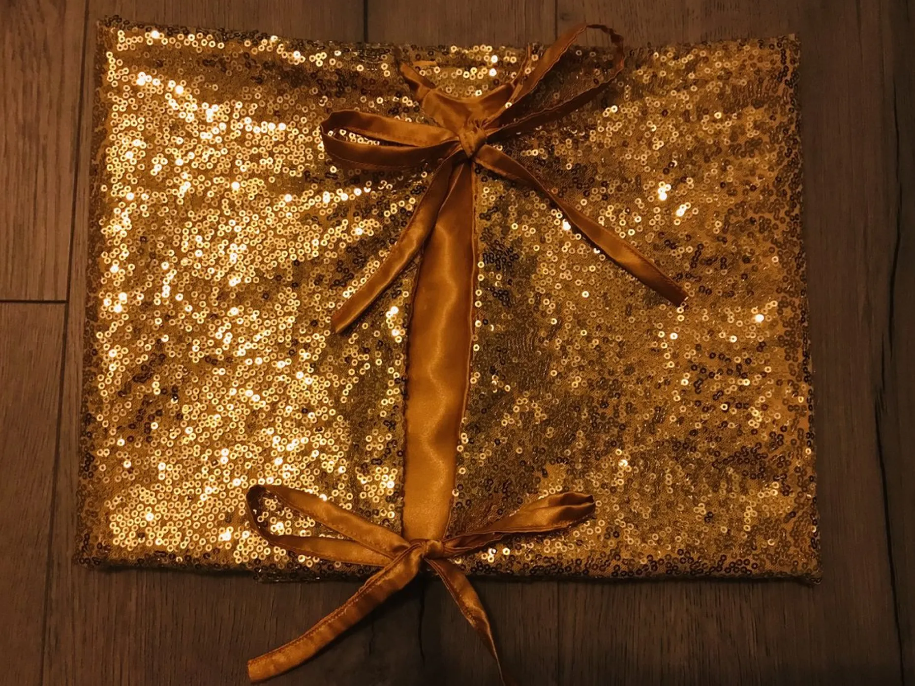 Gustiana Kerstboomstandaarden^® Kerstboomrok - Kerstboomkleed - Kerstcadeau - Met E Pailletten O100 Cm