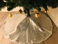 Gustiana Kerstboomstandaarden^® Kerstboomrok - Kerstboomkleed - Met Zilvere Pailletten O120 Cm