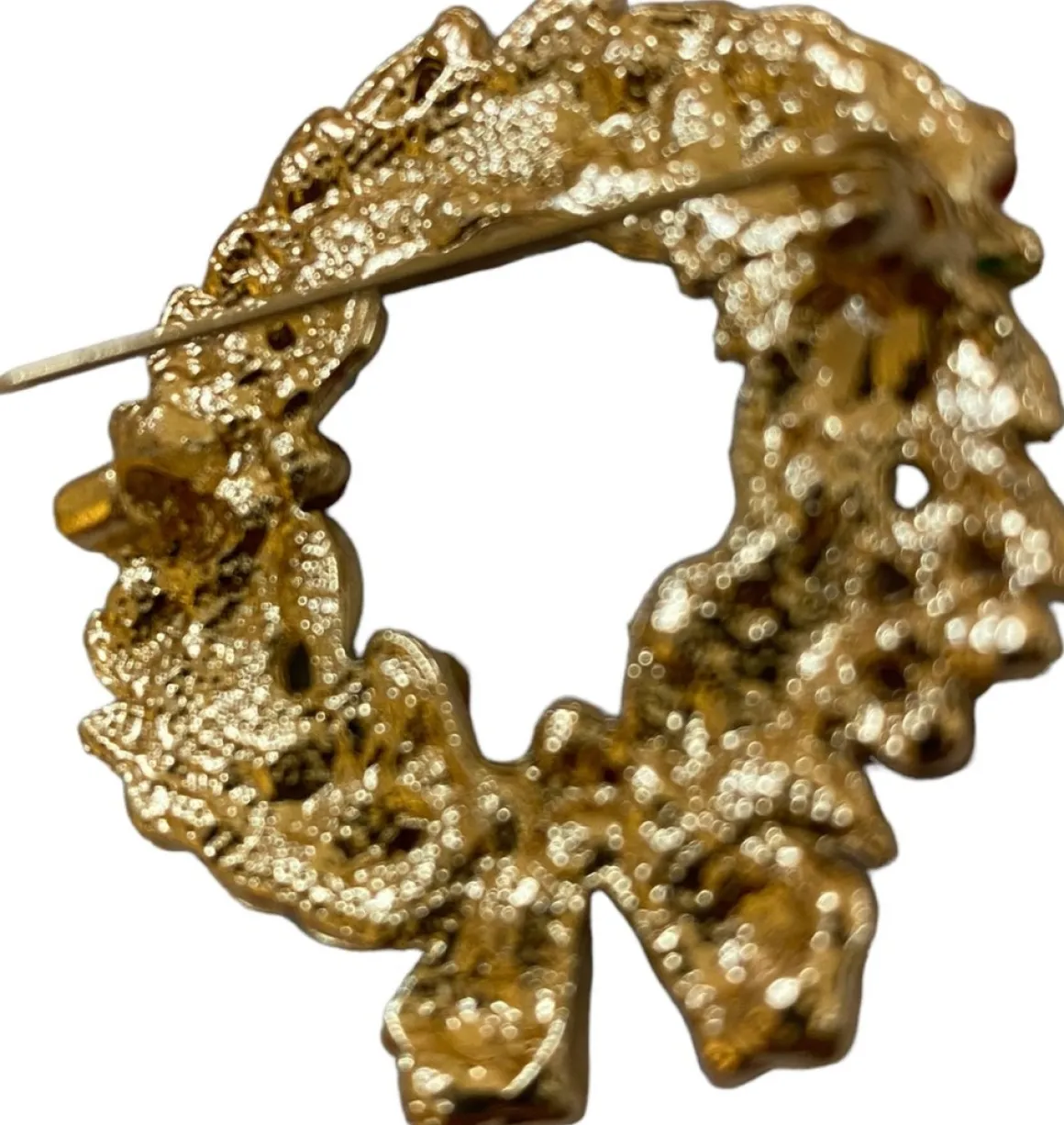 Hiden | Kerst Broche Speld - Kerstversiering - Kerstcadeau.- Kersttrui Dames - Kersttrui Heren - Kerstkaarten - Decoratie | Mistletoe Hot