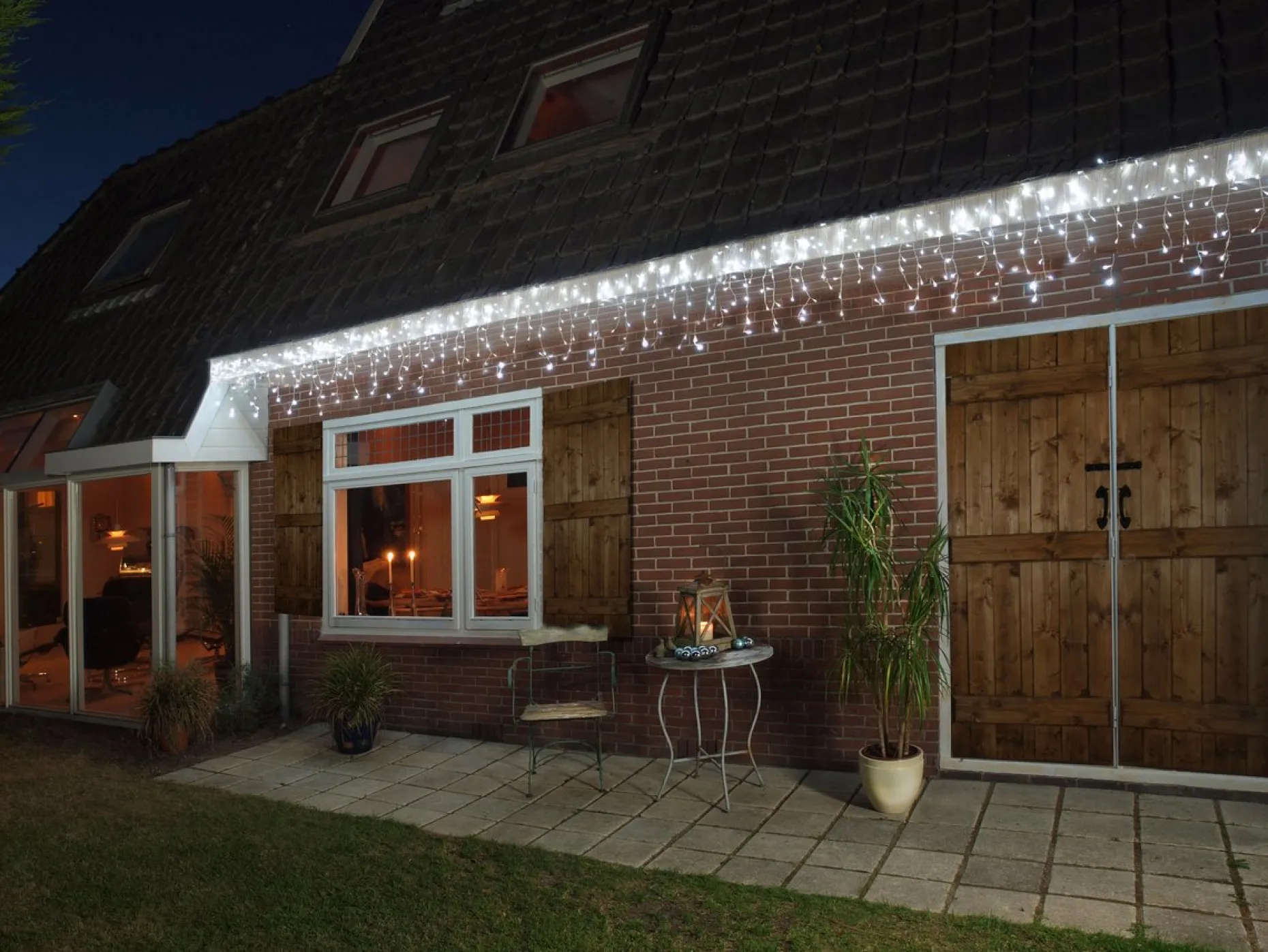 Anna's Collection Kerstlichtsnoeren^Ijspegelverlichting Helder Wit 180 Lampjes Met Dakgoot Haakjes- Lichtsnoeren - Kerstverlichting