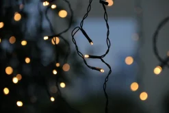 Dailyiled Lichtgordijnen^Ijspegelverlichting - Warm Wit Lichtgordijn - 300 Led - 6 Meter - Binnen En Buiten - Koppelbaar