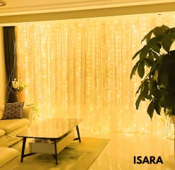 Isara Lichtgordijnen^ 3X3 Meter Kerst Lichtgordijn - 300 Led's Met Afstandsbediening - Gele Sfeerverlichting - Usb-Aangedreven - Voor Binnen - Complete Handleiding - Perfect Voor Kerstdecoratie - Led Lichtsnoer