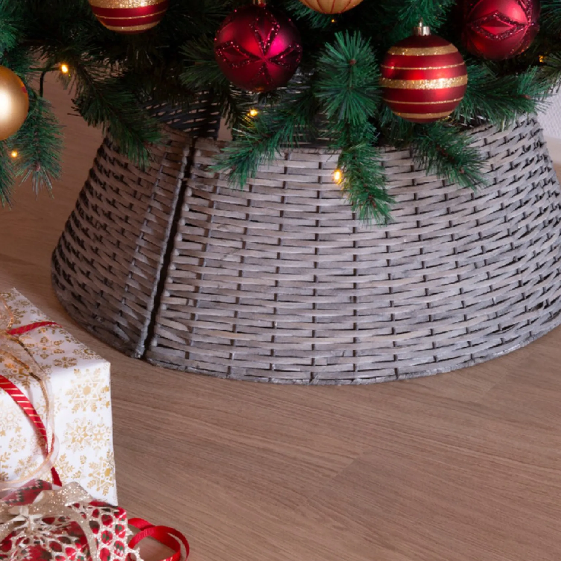 Decoris Kerstboomstandaarden^Kerstboomrok/Kerstboommand Grijs D57 X H28 Cm Voor Een Kerstboom Tot 180 Cm - Kerstboommanden/Kerstboomrokken