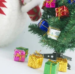 Merkloos Kerstdecoratie Cadeautjes - Sinterklaas Decoratie - Kerstversiering - Versiering Voor Onder Of In De Boom - Decoratie Voor Kerst - Decoratie Voor Sinterklaas - Kerst Tafel Decoratie - Kerstversiering - Cadeautjes Als Decoratie - Kerst Kadootjes -Sint Shop