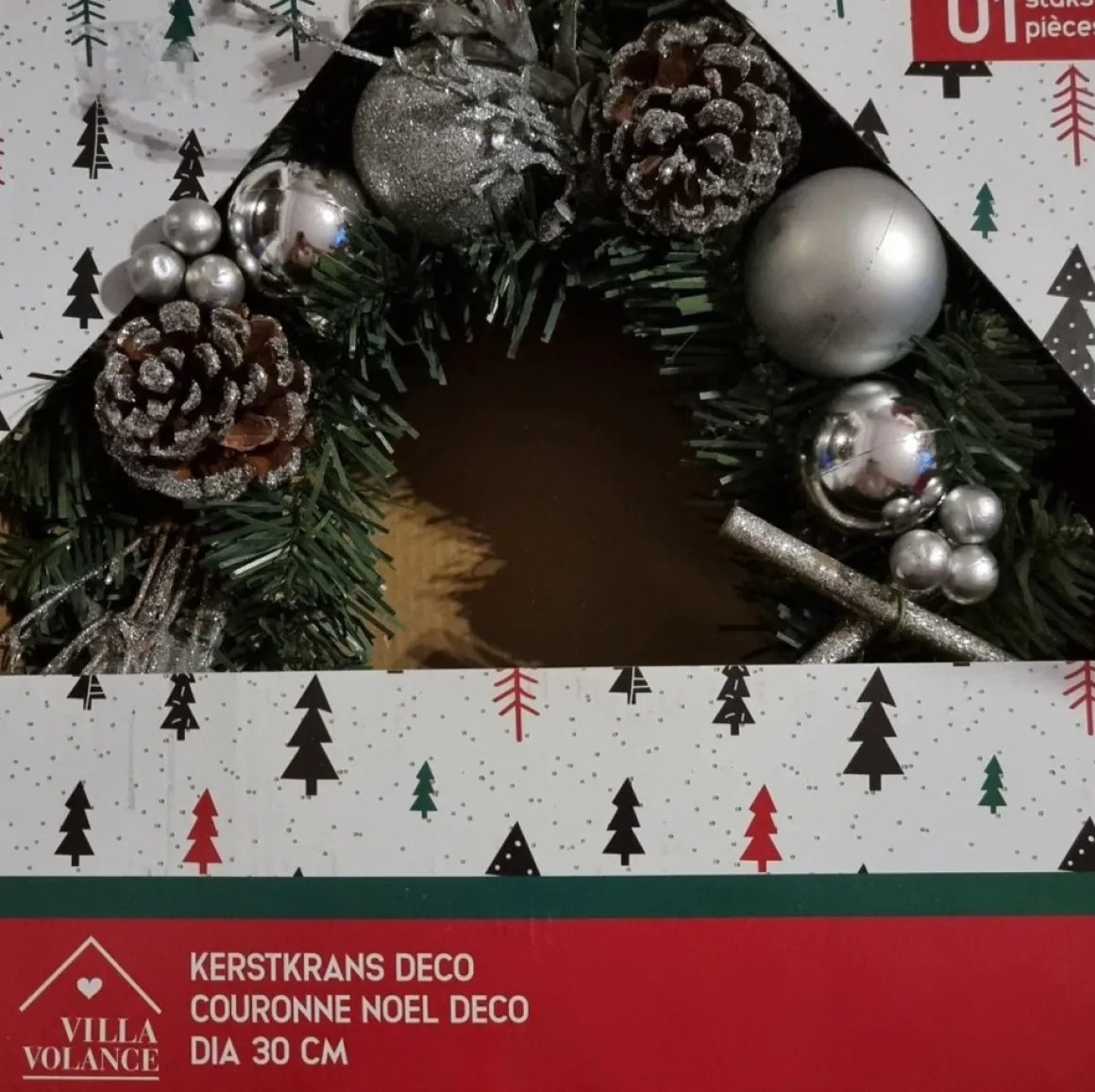 Villa Volance Kerstkrans - Wanddecoratie/Accessoires - Wanddecoratie - Dennenappel/Zilver - O30Cm Sale