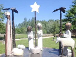 Wereldbeeld Kerstset, Verschillende Kerstbeelden In Steen En Metaal Cheap