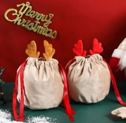 Merkloos Kerstsok Hond / Kat - Kerst Cadeau Zakje Voor De Hond / Kat Inclusief Kerststrikje - Feeststrik Hond / Kat Hot