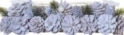 WDMT Kerststuk Kaarsenhouder - Pearl |13 X 9 X 30 Cm | Decoratieve En Goed Gevulde Kerstdecoratie Met Waxinehouder | Vervaardigd Uit Natuurlijke Materialen En Witte Details | Wit Hot