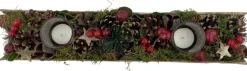 WDMT Kerststuk Theelicht Houder - Red Berry | 45 Cm / 2L | Decoratief Kerststuk Gemaakt Uit Natuurlijke Materialen En Voorzien Van Twee Waxinehouders | Rood Hot
