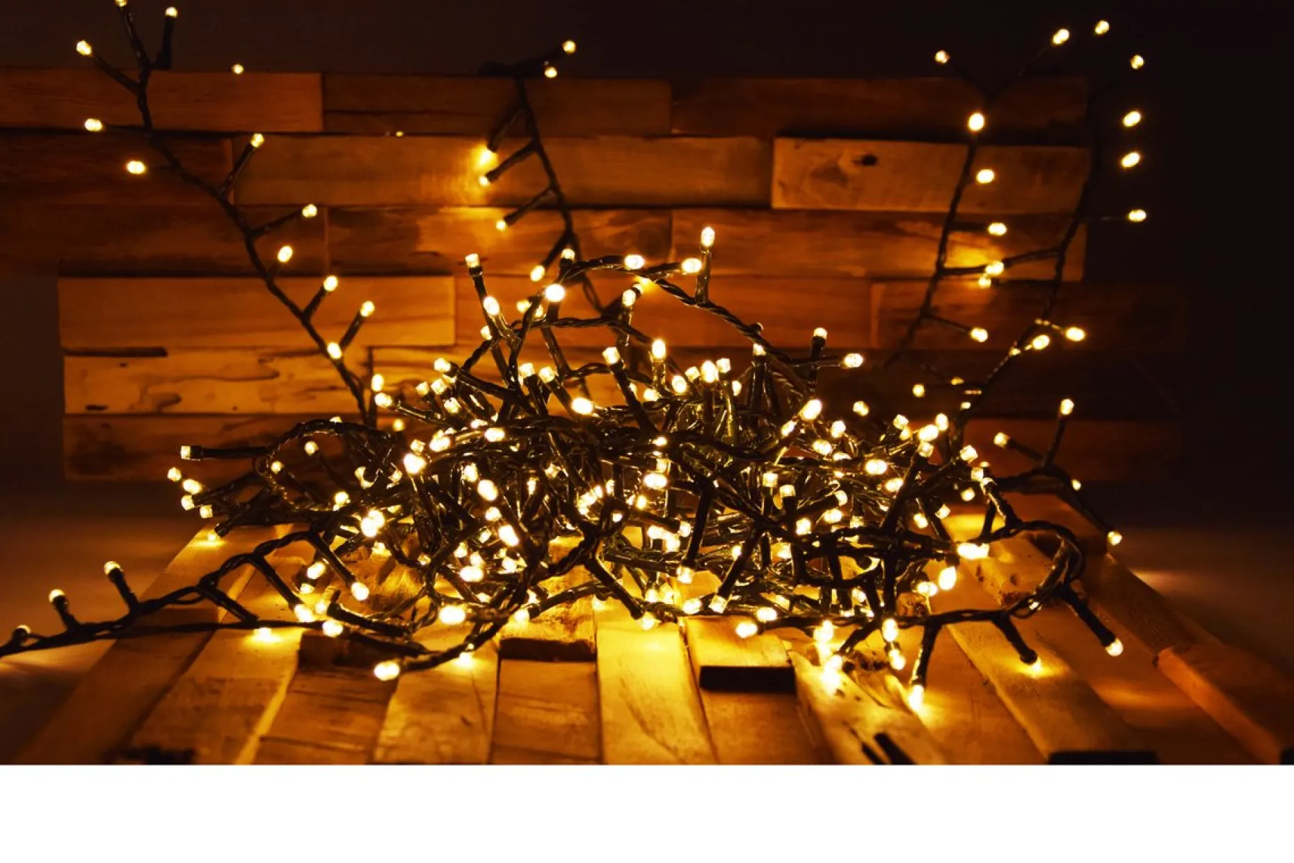discountershop Kerstlichtsnoeren^Kerstverlichting Buiten - 10 Meter 500 Led - Extra Warm Wit - Lichtsnoer Nano Koperdraad - Ip44 Stekker Met Timerfunctie - Kerstboomverlichting - Geschikt Voor Binnen En Buiten - Kerstverlichting Led