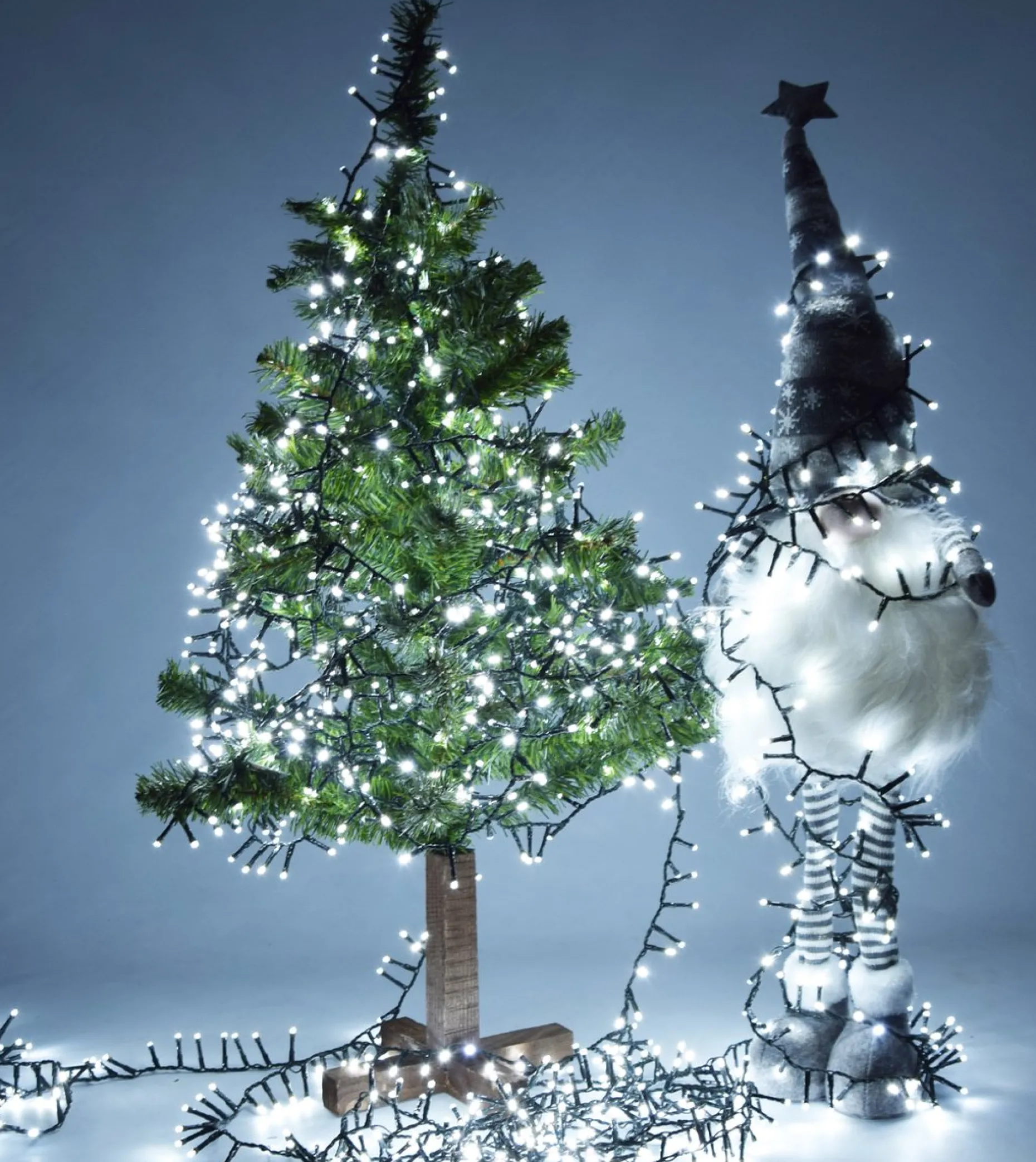 discountershop Kerstlichtsnoeren^Kerstverlichting Buiten 25 Meter 1250 Led - Wit - Lichtsnoer Nano Koperdraad - Ip44 Stekker Met Timerfunctie - Kerstboomverlichting - Geschikt Voor Binnen En Buiten - Kerstverlichting Led