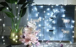 discountershop Kerstlichtsnoeren^Kerstverlichting Buiten 25 Meter 1250 Led - Wit - Lichtsnoer Nano Koperdraad - Ip44 Stekker Met Timerfunctie - Kerstboomverlichting - Geschikt Voor Binnen En Buiten - Kerstverlichting Led