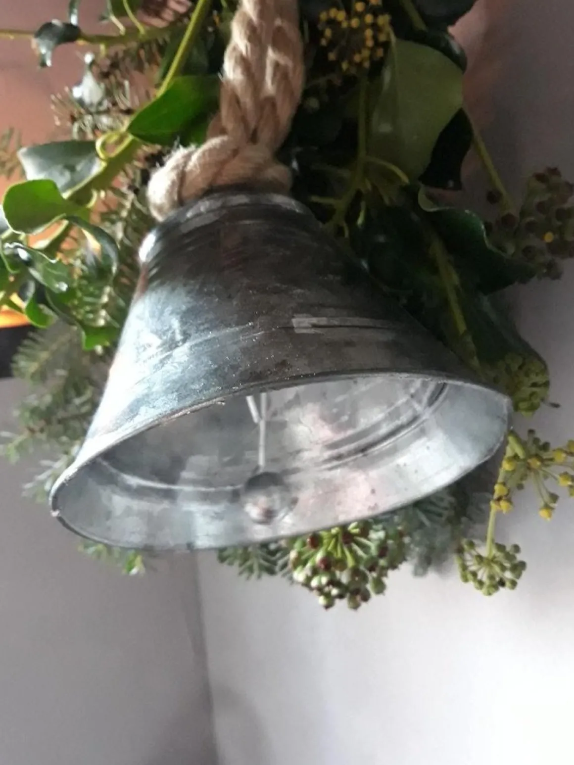 Wiljan Klok M Met Klepel Aan Jute Touw - Zink - Old-Finish - Kersthanger - Kerstklok - Kerstdecoratie - Kerstbel Merk: Schrijf Een Review Clearance