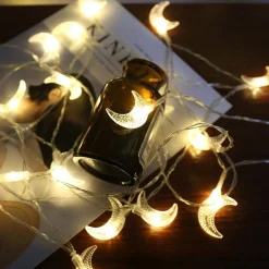 Brill-ligfut Kerstlichtsnoeren^Led Lampjes Slinger - Maantjes - 3 Meter - 20 Lichtjes - Werkt Op Batterijen - Knipperfunctie - Slaapkamer - Kerstverlichting