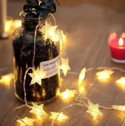 Brill-ligfut Kerstlichtsnoeren^Led Lampjes Slinger - Sterretjes - 3 Meter - 20 Lichtjes - Warm White - Lichtsnoer - Batterij - Knipperfunctie - Slaapkamer
