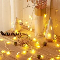 Brill-ligfut Kerstlichtsnoeren^Led Lampjes Slinger - Sterretjes - 4,5 Meter - 30 Lichtjes - Warm White - Batterij - Slaapkamer - Lichtsnoer