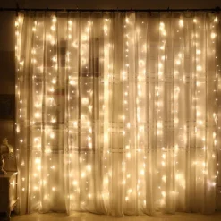‘Merkloos’’ Lichtgordijnen^Led Lichtgordijn Sfeerverlichting - Incl. Batterijen, Afstandsbediening En Spijkertjes - 3X3 Meter - Warm Wit - Sfeerverlichting Voor Binnen En Buiten - 300 Leds