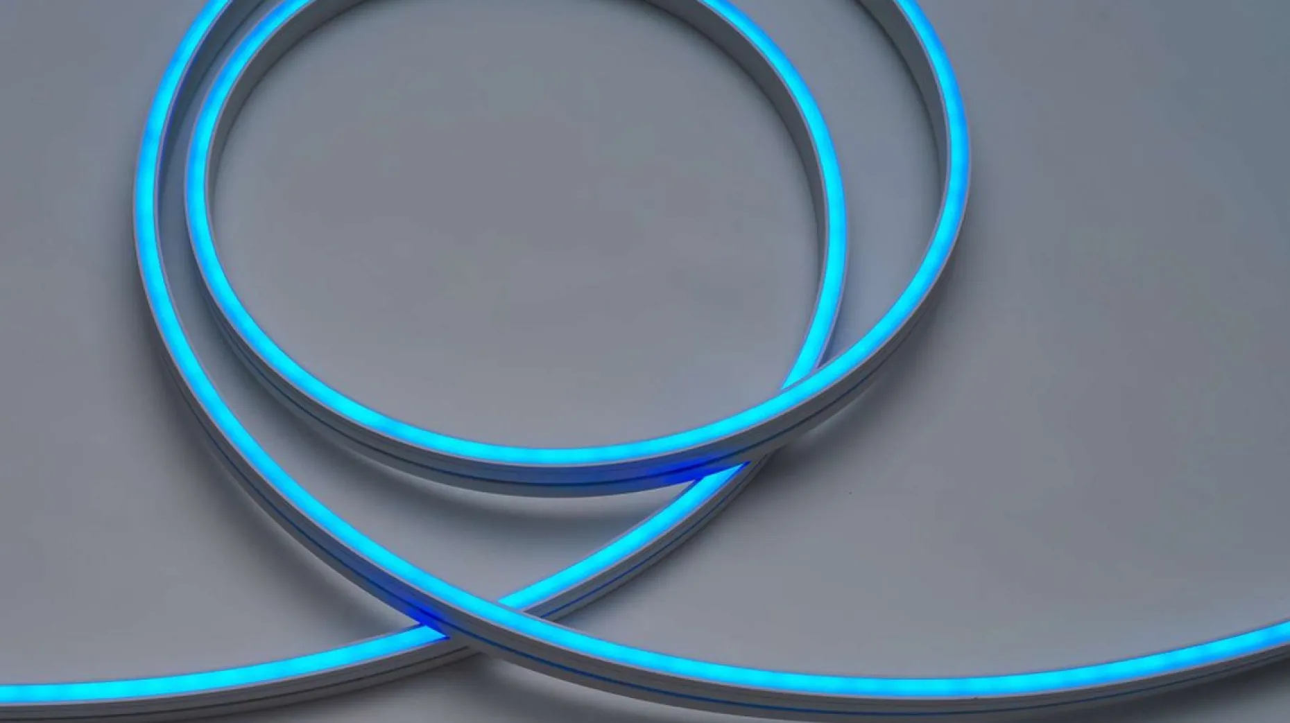 ABC-Led Lichtslangen^Led Neon - Ijsblauw - 6X12Mm - 120 Led/M - 12V - 5 Meter