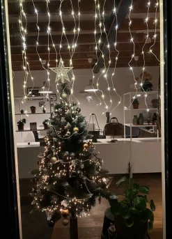 discountershop Lichtgordijnen^Lichtgordijn | Lichtvorhang | Extra Warm Wit | +8 Functies |3.6W | Gordijnverlichting 400 Led| 190X200 Cm