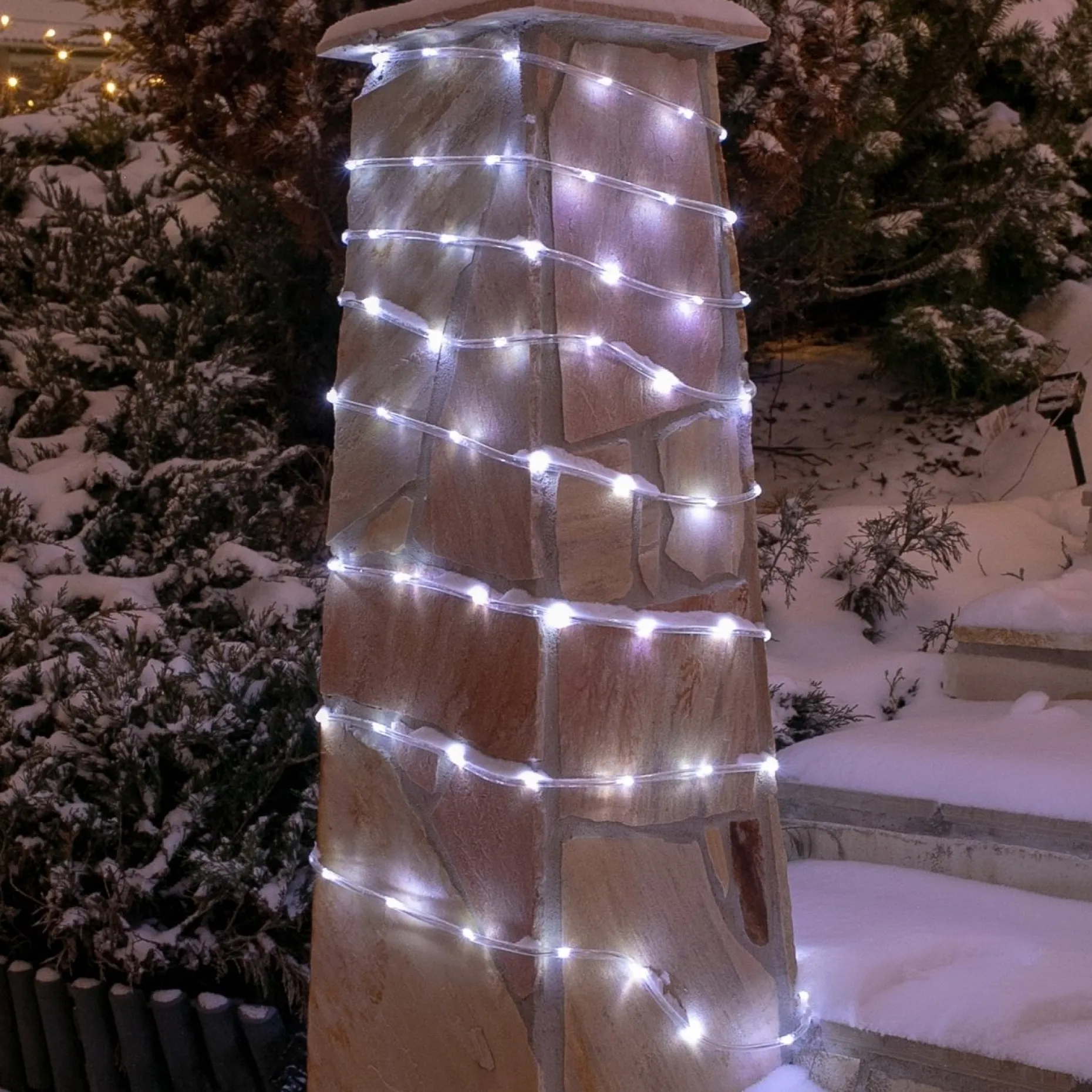 Trend24 Lichtslangen^Lichtslang Buiten - Kerstverlichting Buiten - Kerstverlichting Binnen - Kerstversiering - Lichtsnoer - Slangverlichting - Voor Binnen En Buiten - Solar - Op Zonne Energie - 10 M - Koud Wit
