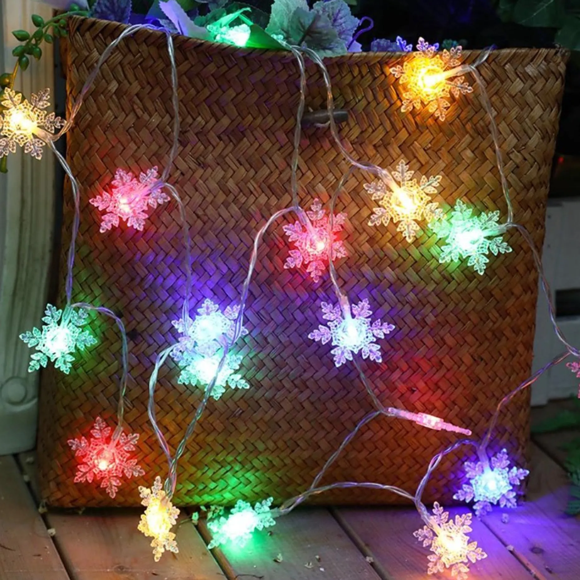 Telestore Kerstlichtsnoeren^Licht Snoer Lichtslinger - Lampjes - Sneeuw Vlokjes Winter - Sfeerverlichting - Feestverlichting - Multi Colour - 20 Led Lampjes Op Battterij - 3 Meter
