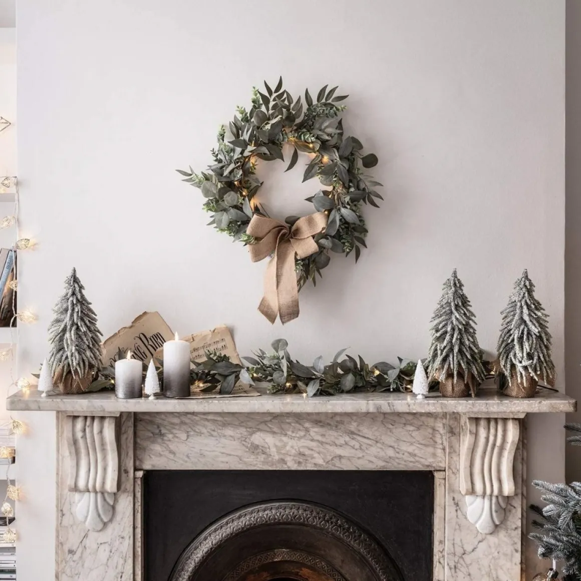 * Lights4Fun Kerstset 1,5 M Eucalyptus - Laurierkerstslinger & 50 Cm Kerstkrans Store