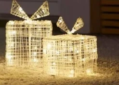 Merkloos Verlichte Kerstfiguren^Nampook Set Van 2 Geschenkdozen - 2 Verschillende Maten - 15 En 20 Cm Hoog - 30 En 40 Led