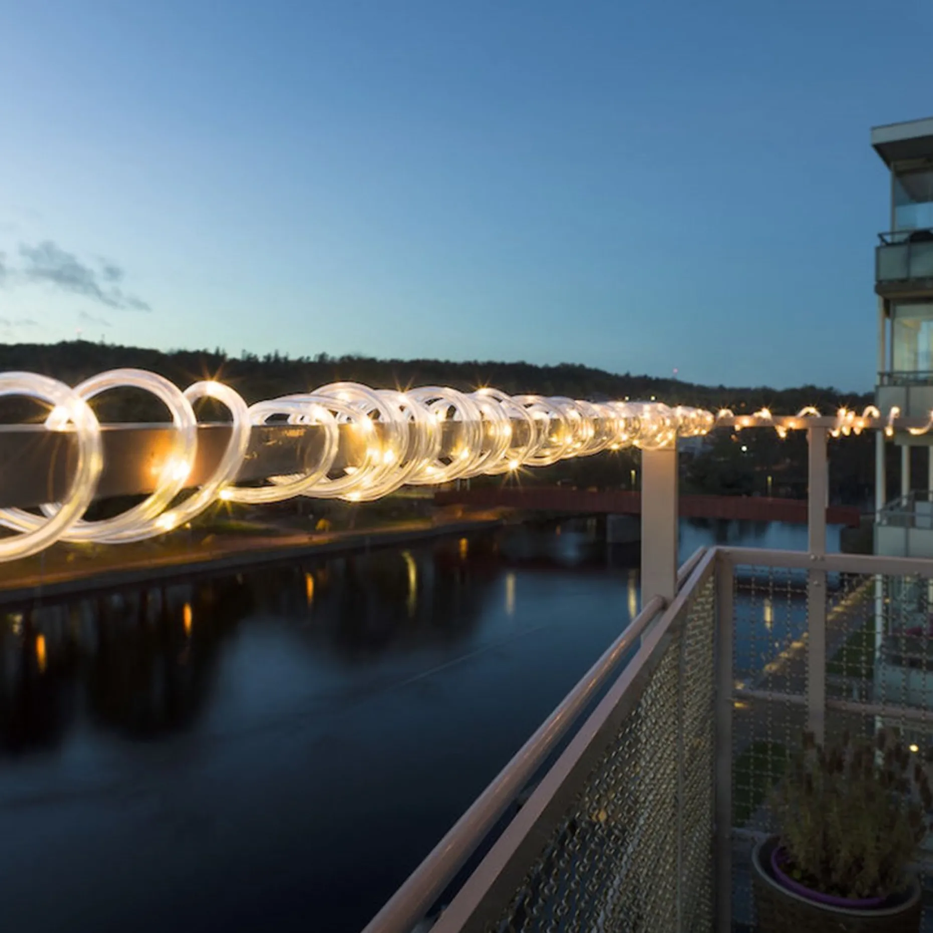 Olucia Lichtslangen^ Led Lichtslang - 15 Meter, Wit - Geschikt Voor Buiten (Ip65)